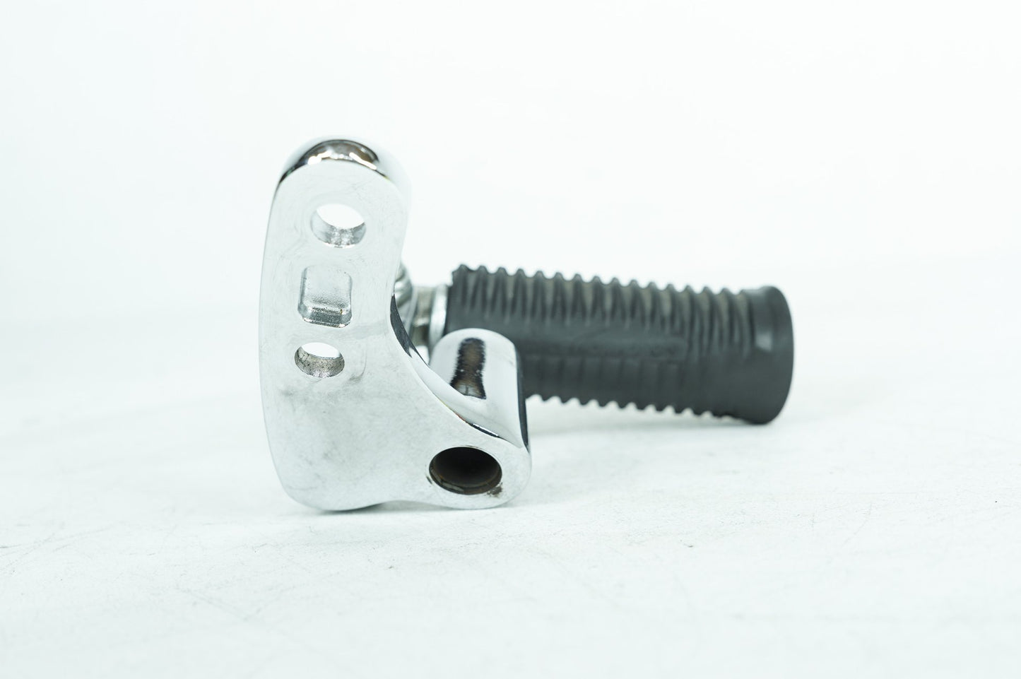 2007 - 2017 Harley-Davidson Dyna Low Rider Left Forward Control Shifter Peg 33693-03