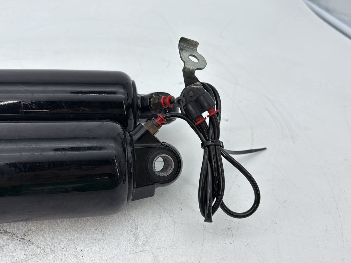 2007 - 2016 Harley-Davidson Touring Electra Glide Ultra Rear Left Right Shock Absorbers 54565-09