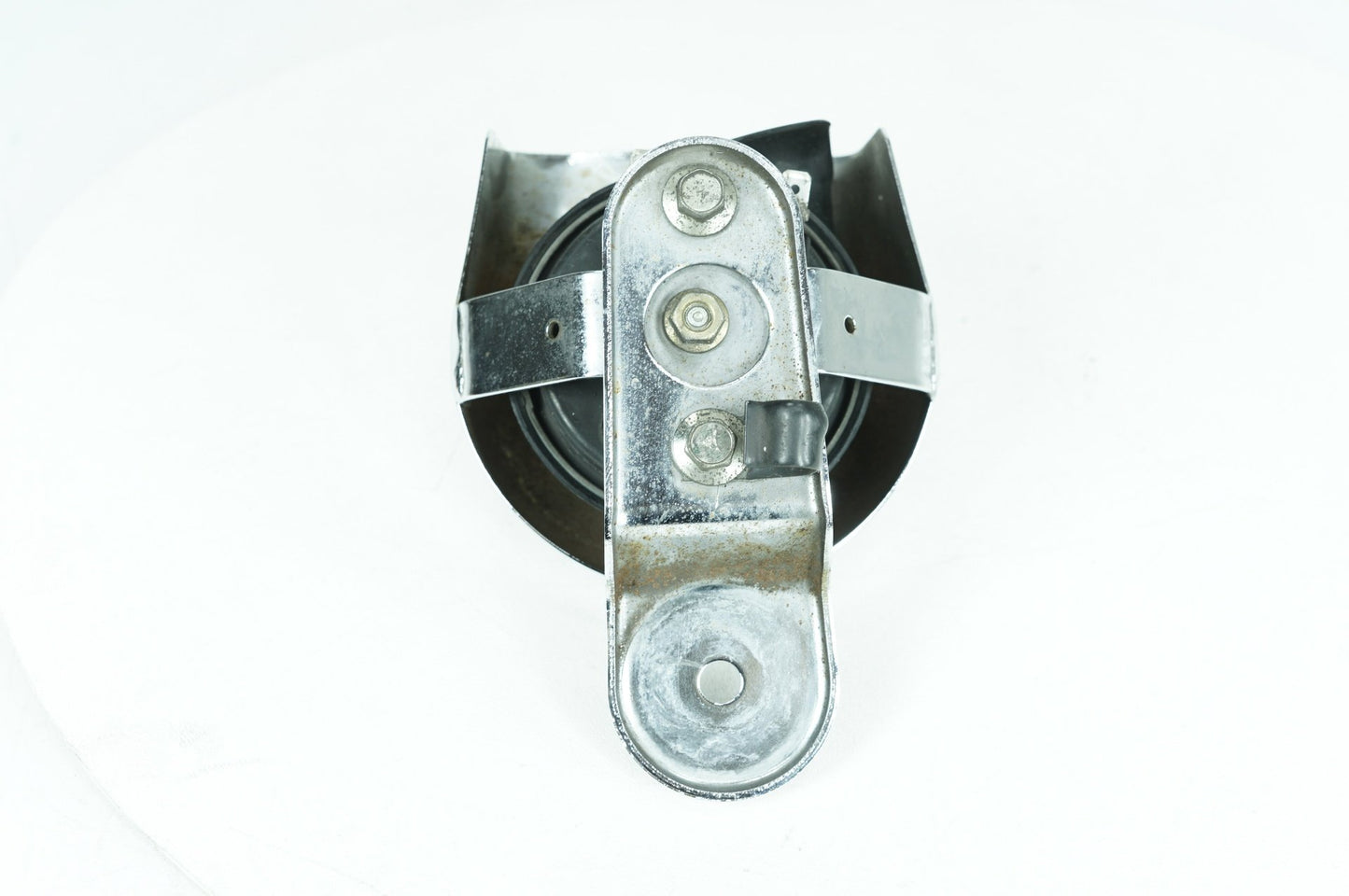 1999 - 2006 Harley-Davidson Softail Heritage Classic Horn Signal Klaxon Chrome Cover 69012-93A