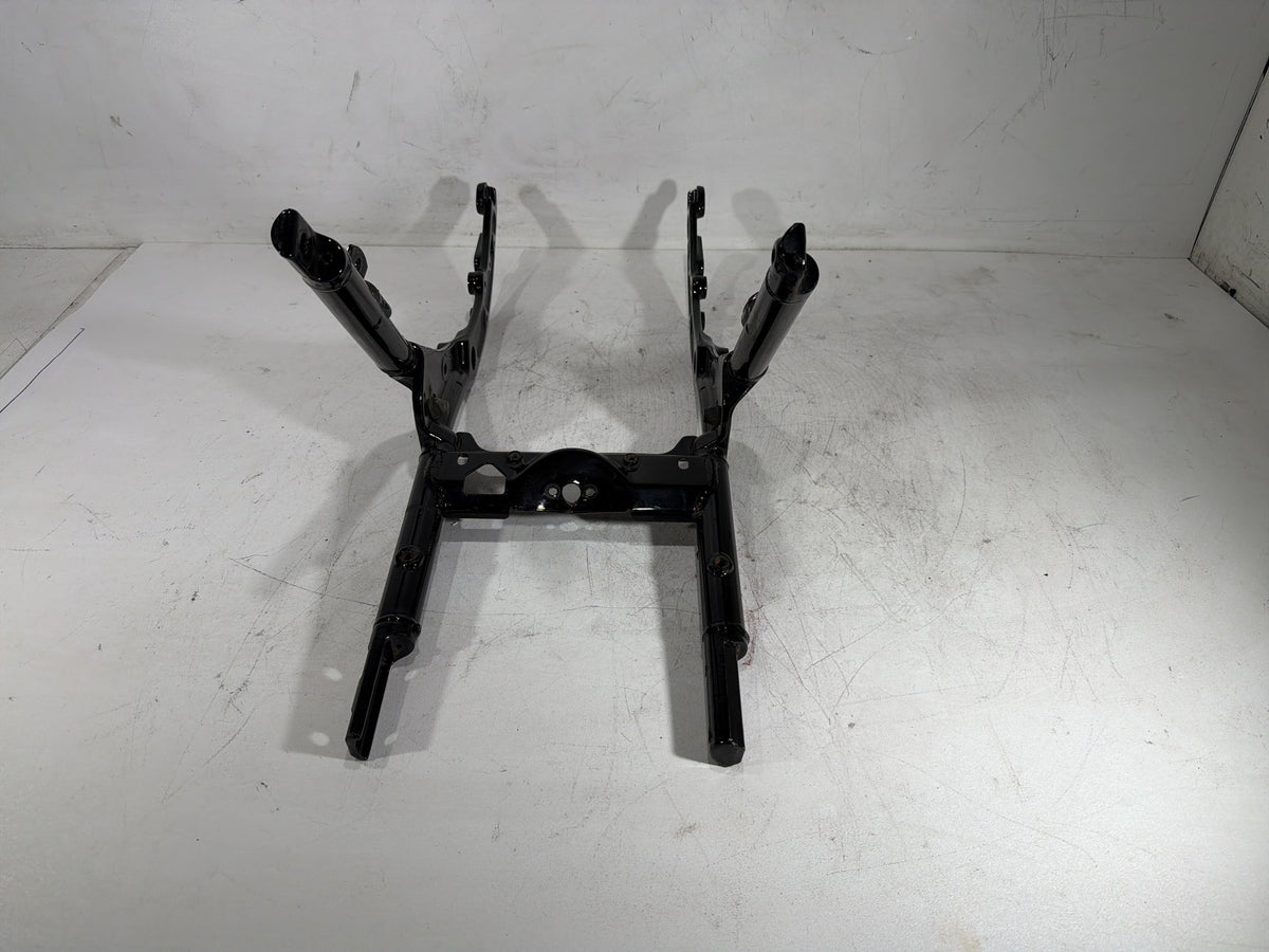 2015 Harley Electra Glide Touring OEM Rear Back Sub Frame Rail Bar 48079-09BHP