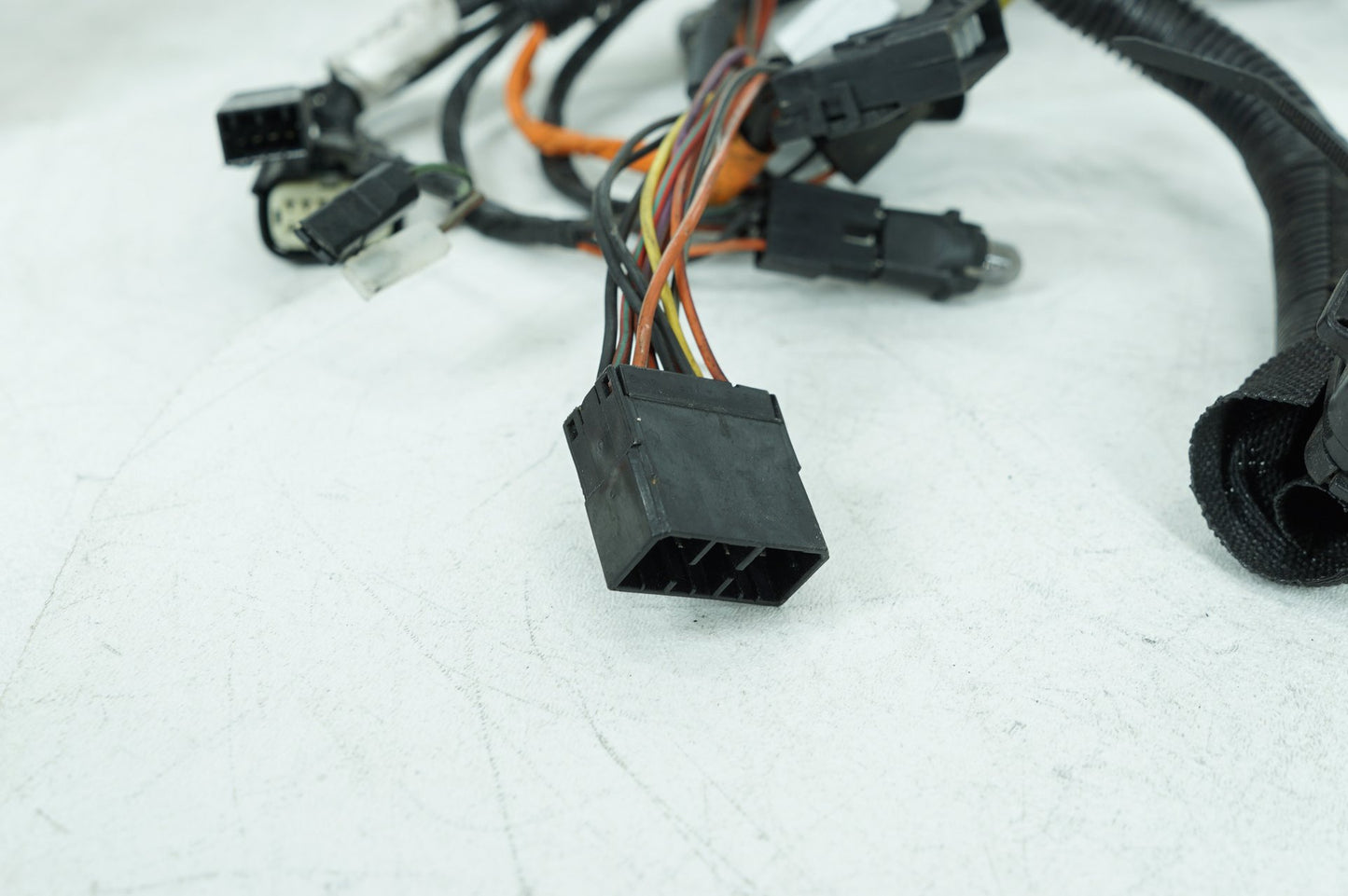 2007 - 2011 Harley-Davidson Touring Street Glide Front Sub Wiring Harness Loom Interconnect 70232-10