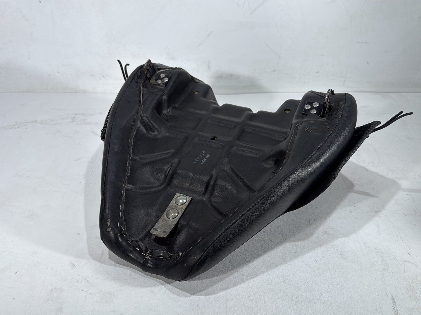 1997 Harley Softail Fat Boy FLSTF OEM Rider Driver Solo Seat Pillion 52217-90C