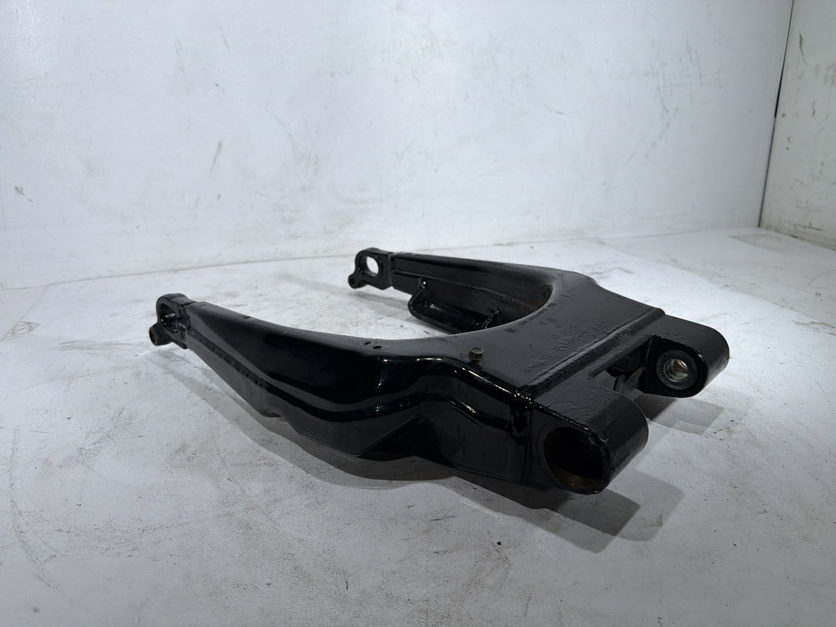2010 Harley Electra Glide Touring Ultra OEM Rear Fork Swingarm Swing Arm