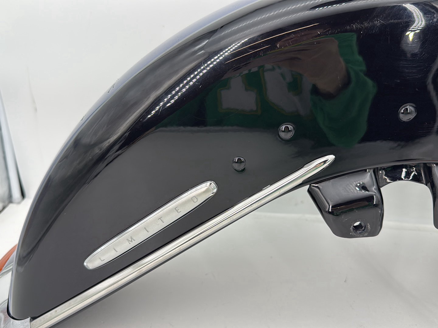 2007 - 2016 Harley-Davidson Touring Electra Glide Ultra Front Wheel Fender Shell Panel