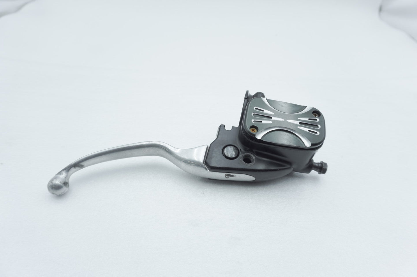 2012 - 2016 Harley-Davidson Touring Road Glide Front Brake Lever Master Cylinder Reservoir 42859-06B