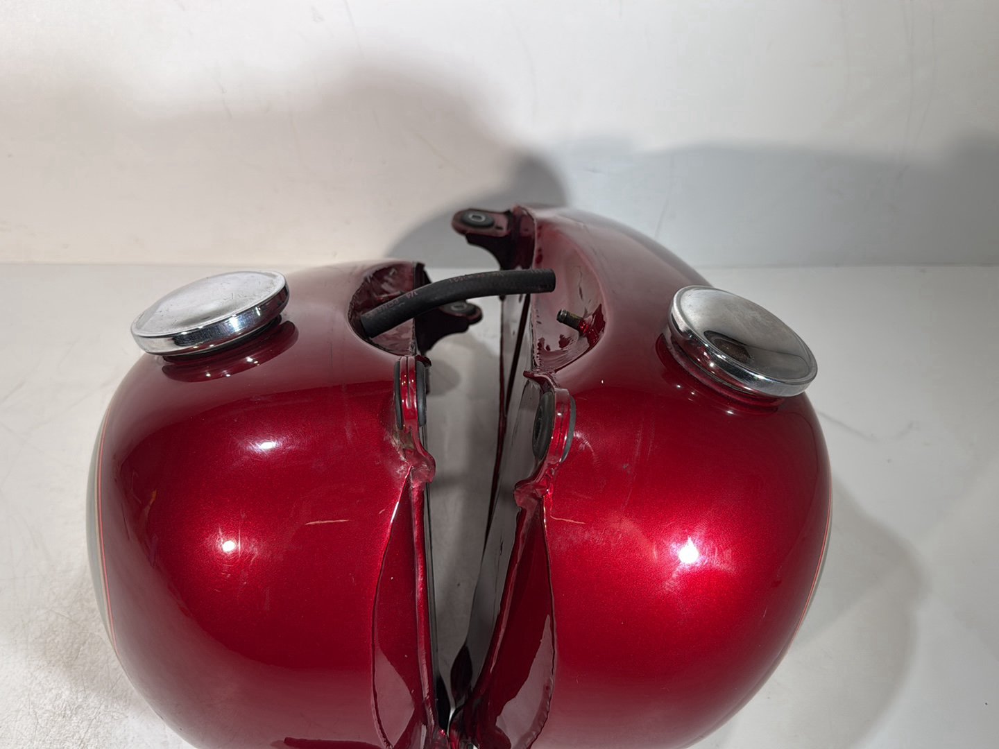 1986 - 1998 Harley-Davidson Softail Heritage Classic Fuel Gas Tank Gasoline Reservoir 61228-97 , 61426-97