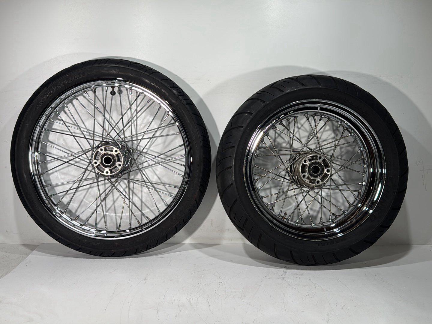 2006 Harley Dyna FXDWGI Wide Glide OEM Front Rear Wheel Rim Tire Spoked