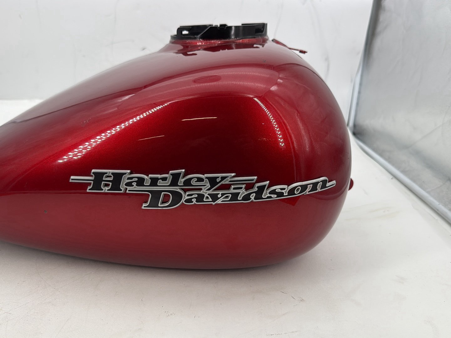 2013 Harley Street Glide Touring FLHX OEM Fuel Gas Tank Gasoline Reservoir