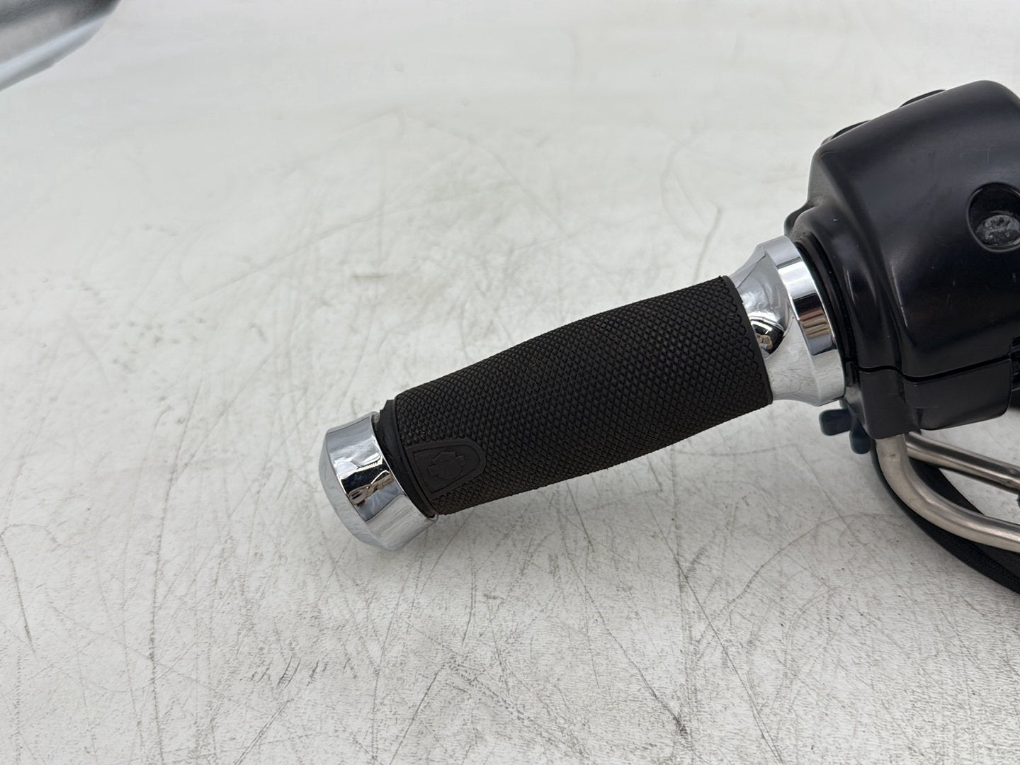 2008 Harley Dyna FXDL Low Rider Anniversary OEM Right Engine Start Kill Switches Controls