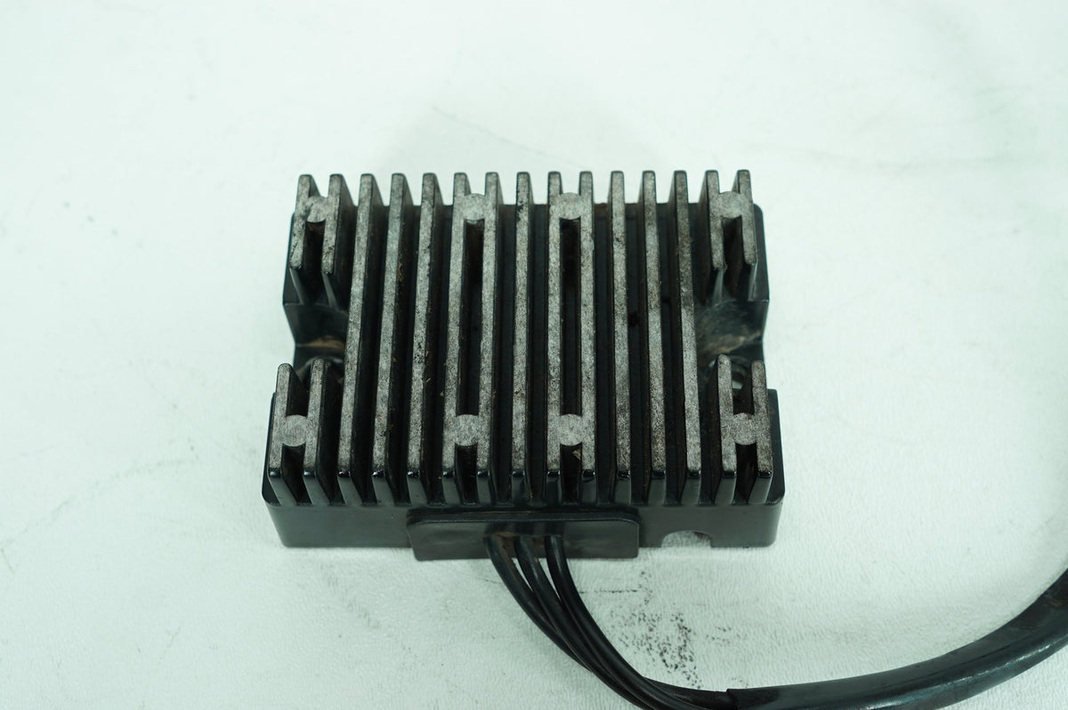 2003 Harley Sportster XL1200 C Custom OEM Voltage Regulator Rectifier