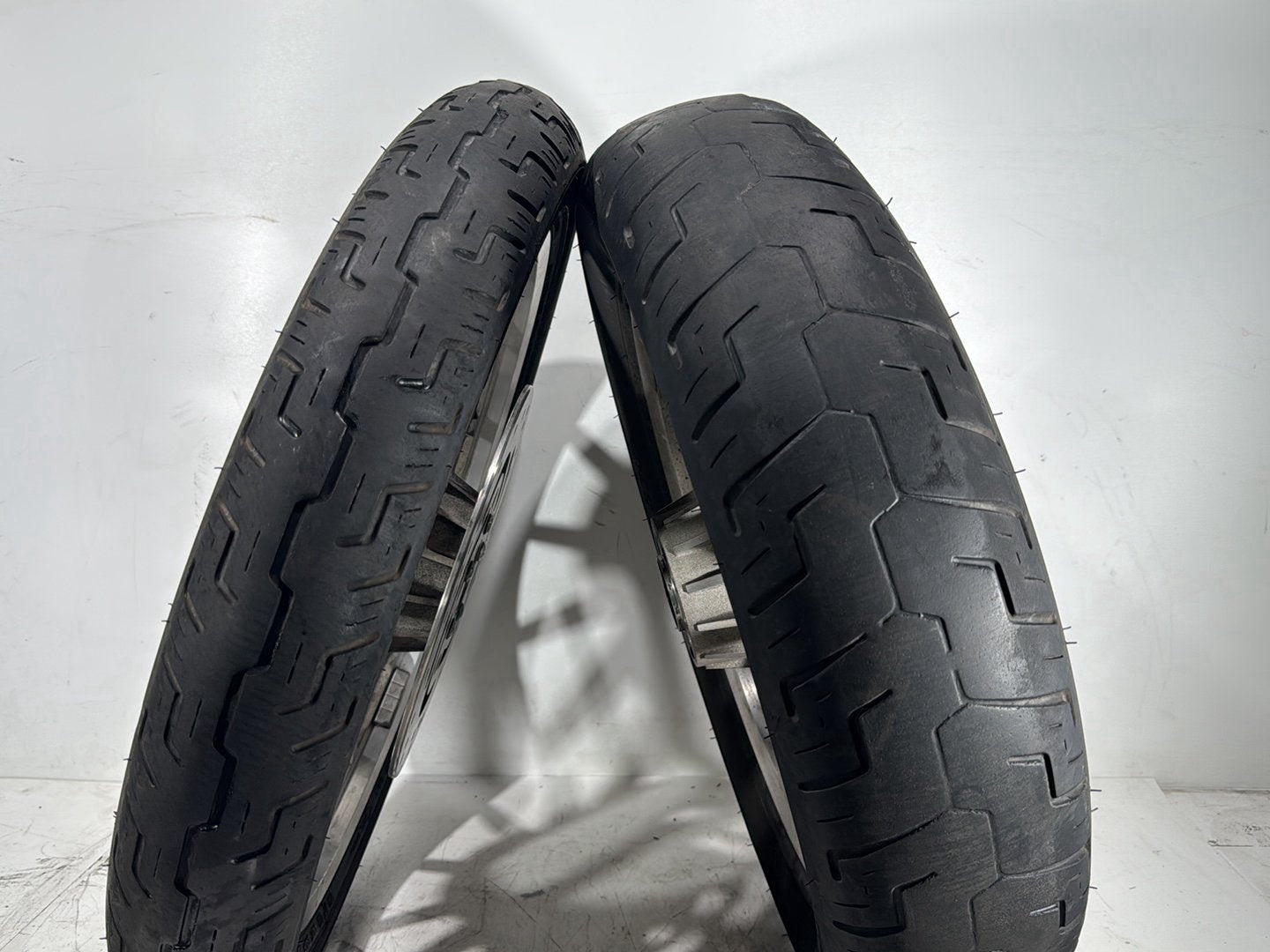 2004 Harley Dyna Super Glide FXDI OEM Front & Rear Wheel Rim Tire