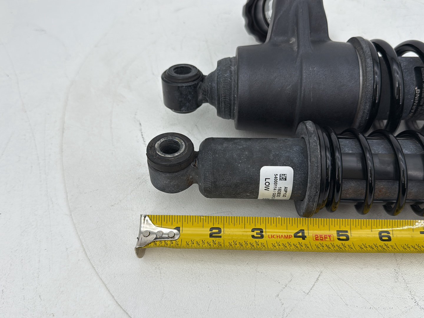 2019 - 2023 Harley-Davidson Touring Street Glide Rear Left Right Shock Absorbers 54000114