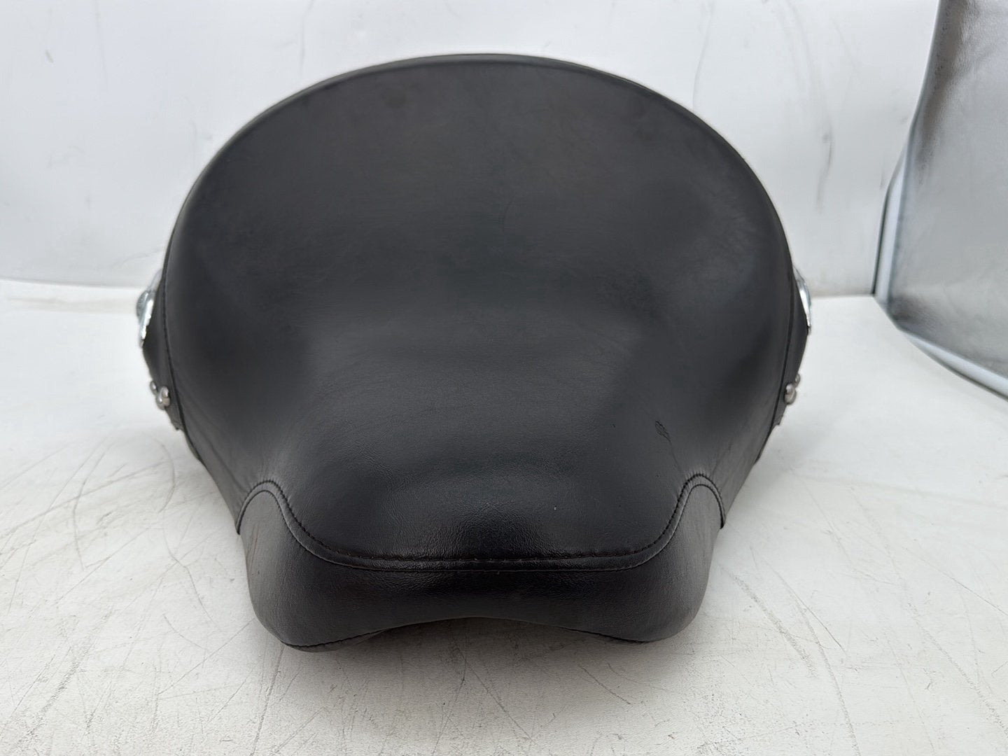 2005 Harley Heritage Softail Classic FLSTCI OEM Rider Driver Solo Seat Pillion
