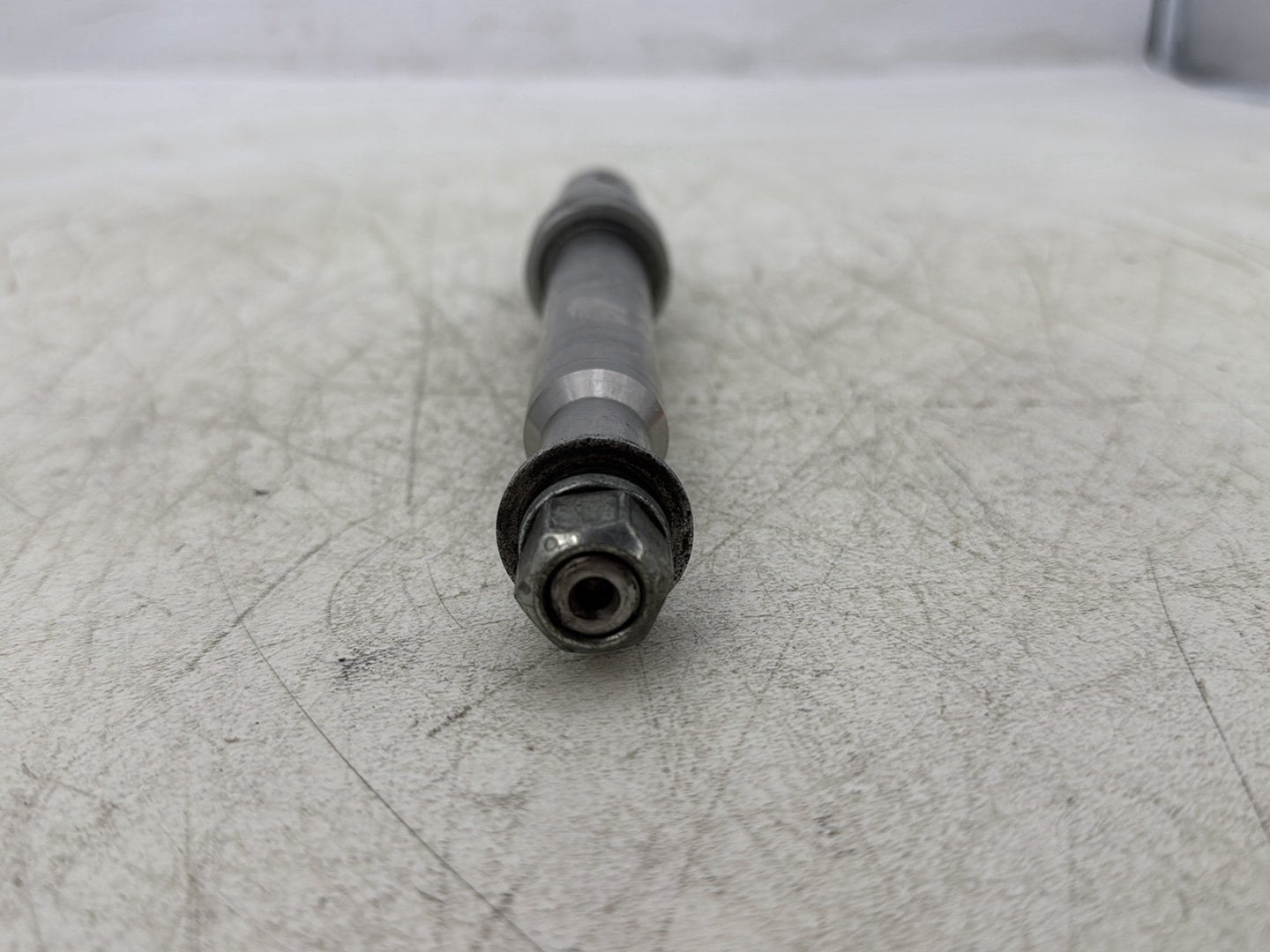 2004 Harley Dyna Super Glide FXDI OEM Front Wheel Axle Bolt Shaft