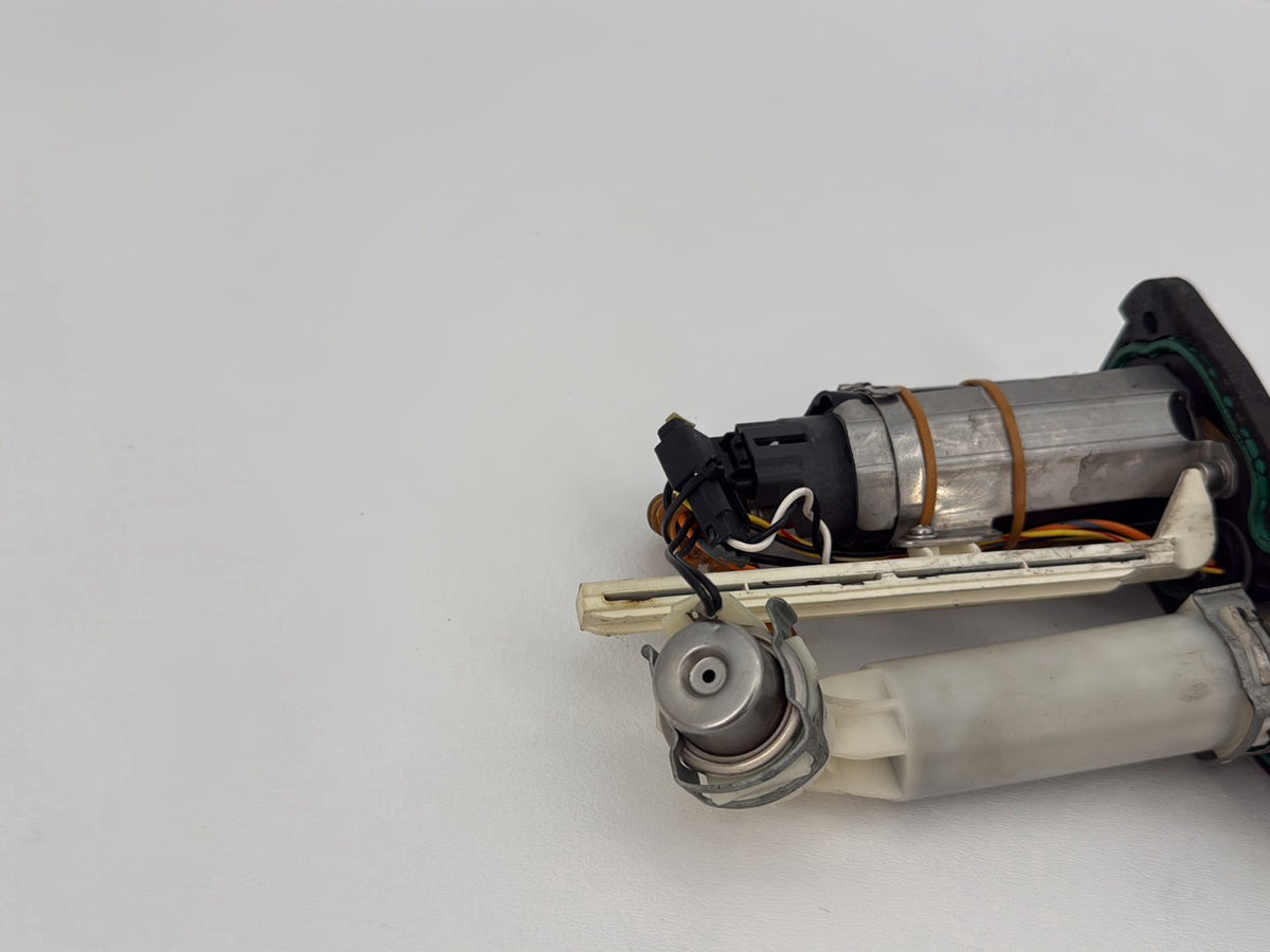 2014 Harley Sportster XL883L 883 SuperLow Gas Gasoline Fuel Petrol Pump Sending