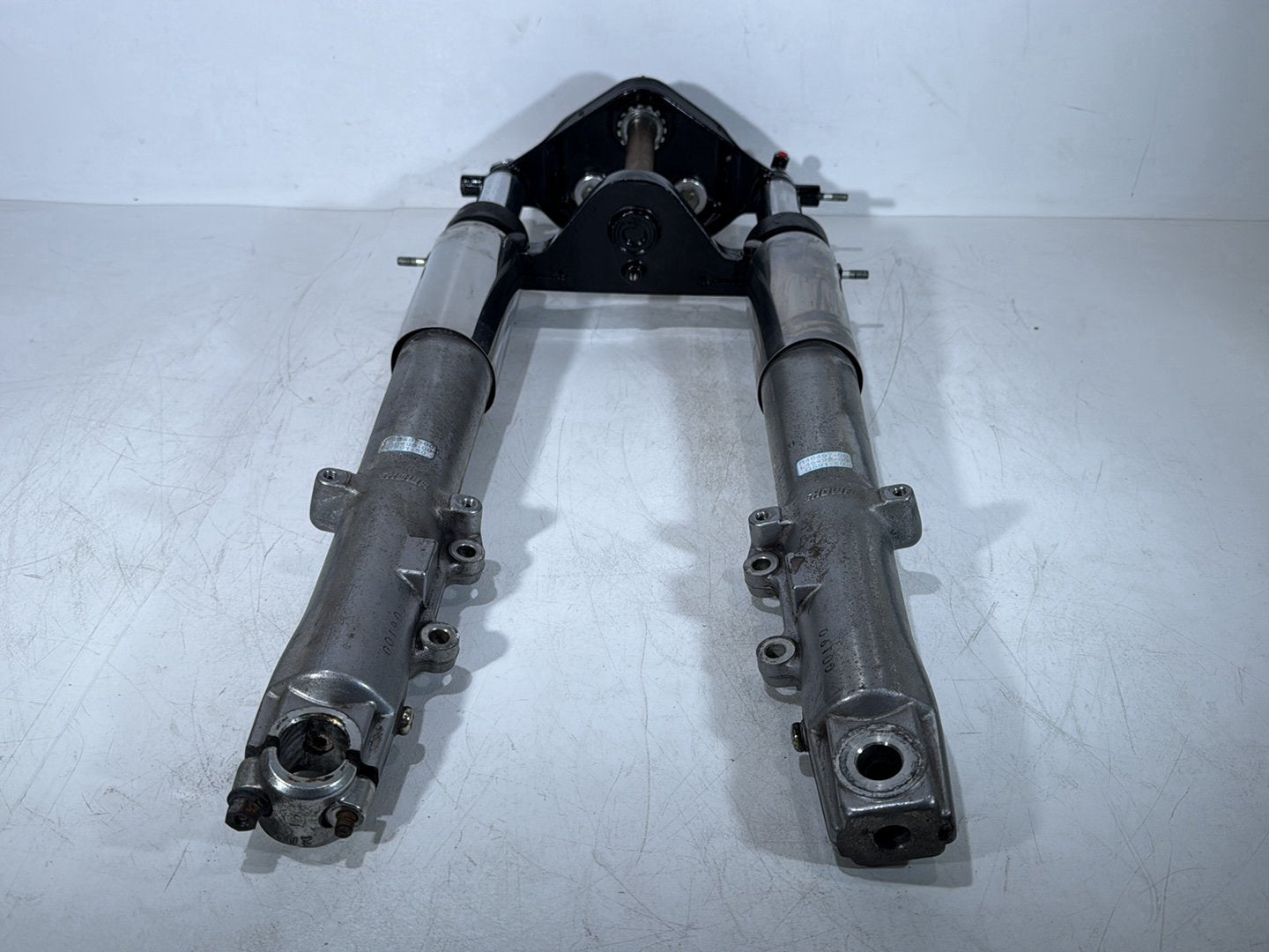 1999 - 2006 Harley-Davidson Touring Road King Police Front Triple Tree Set & LH RH Fork Legs Sliders 45446-87A