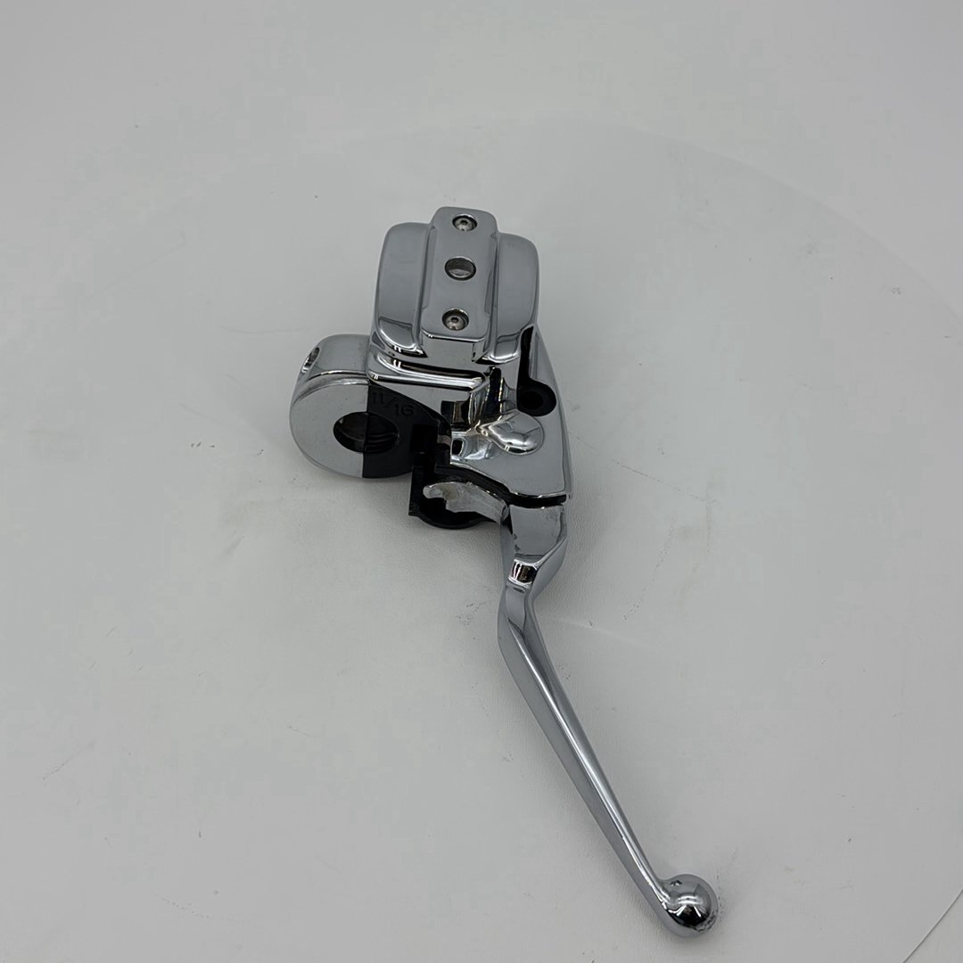 2007 - 2012 Harley-Davidson Touring Street Glide Front Right Brake Lever Master Cylinder  	45105-05A