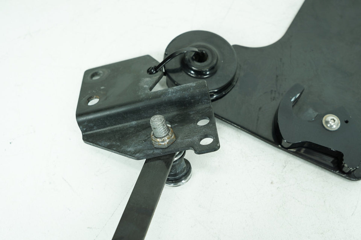 2007 Harley Touring FLHX Street Glide OEM Left & Right Saddlebag Mount Brackets