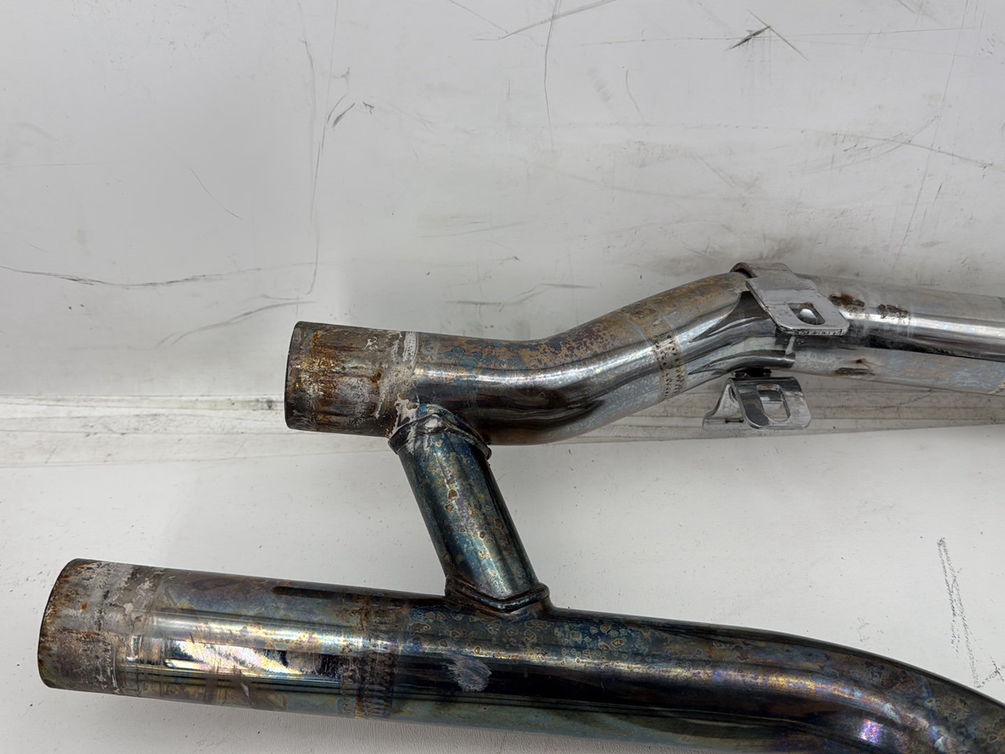 2008 Harley Softail Deluxe FLSTN OEM Exhaust Header Pipes Muffler