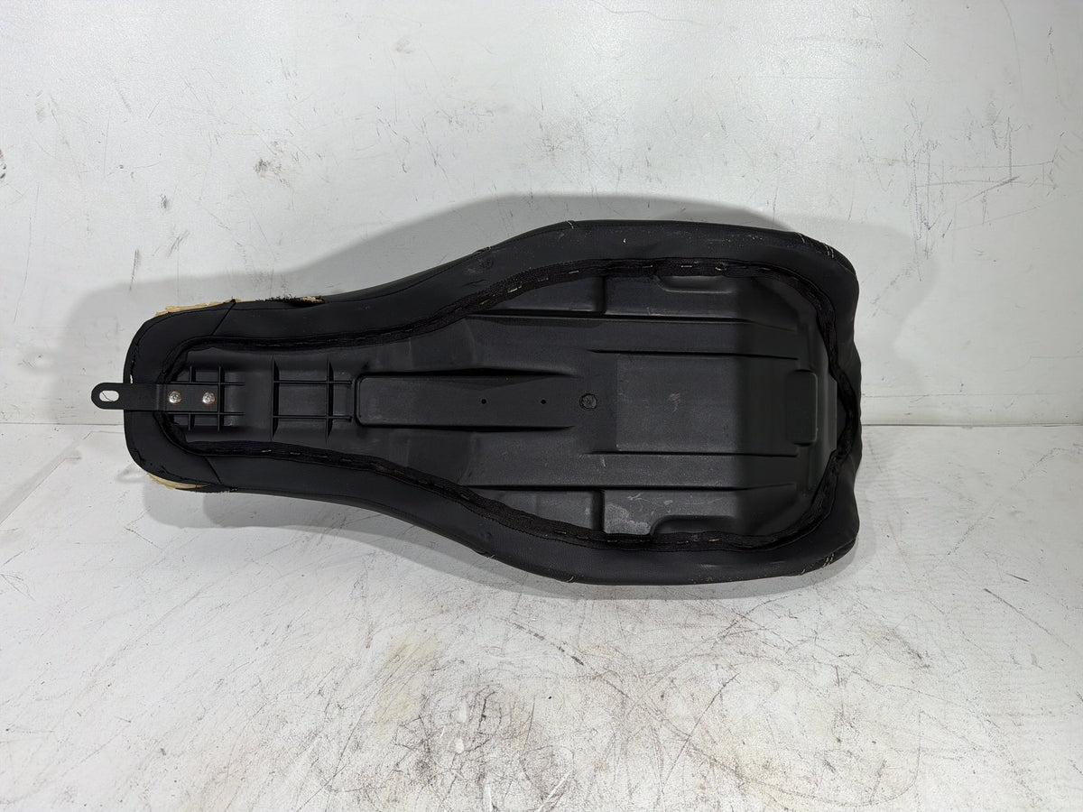 2009 Harley Street Glide Touring FLHX Passenger Rider Driver Seat Saddle