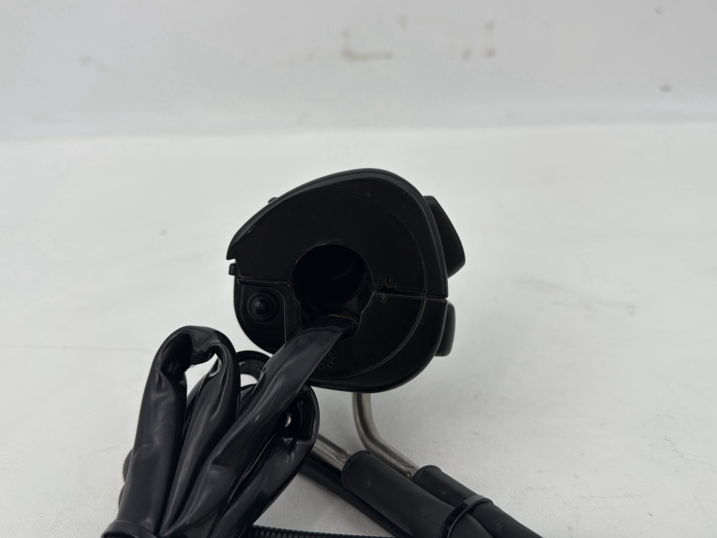 1999 - 2006 Harley-Davidson Dyna Low Rider Right Engine Start Kill Switches Controls 71684-06A