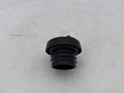 2007 - 2012 Harley-Davidson Touring Electra Glide Ultra Fuel Gas Tank Cap Bushing Hub 61274-92