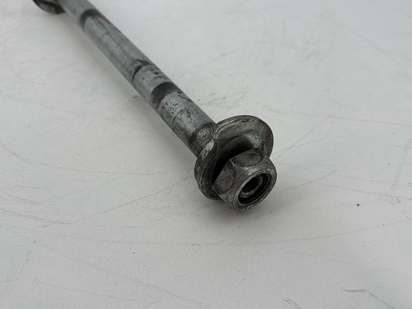 2008 - 2016 Harley-Davidson Touring Electra Glide Ultra Rear Wheel Axle Bolt Shaft