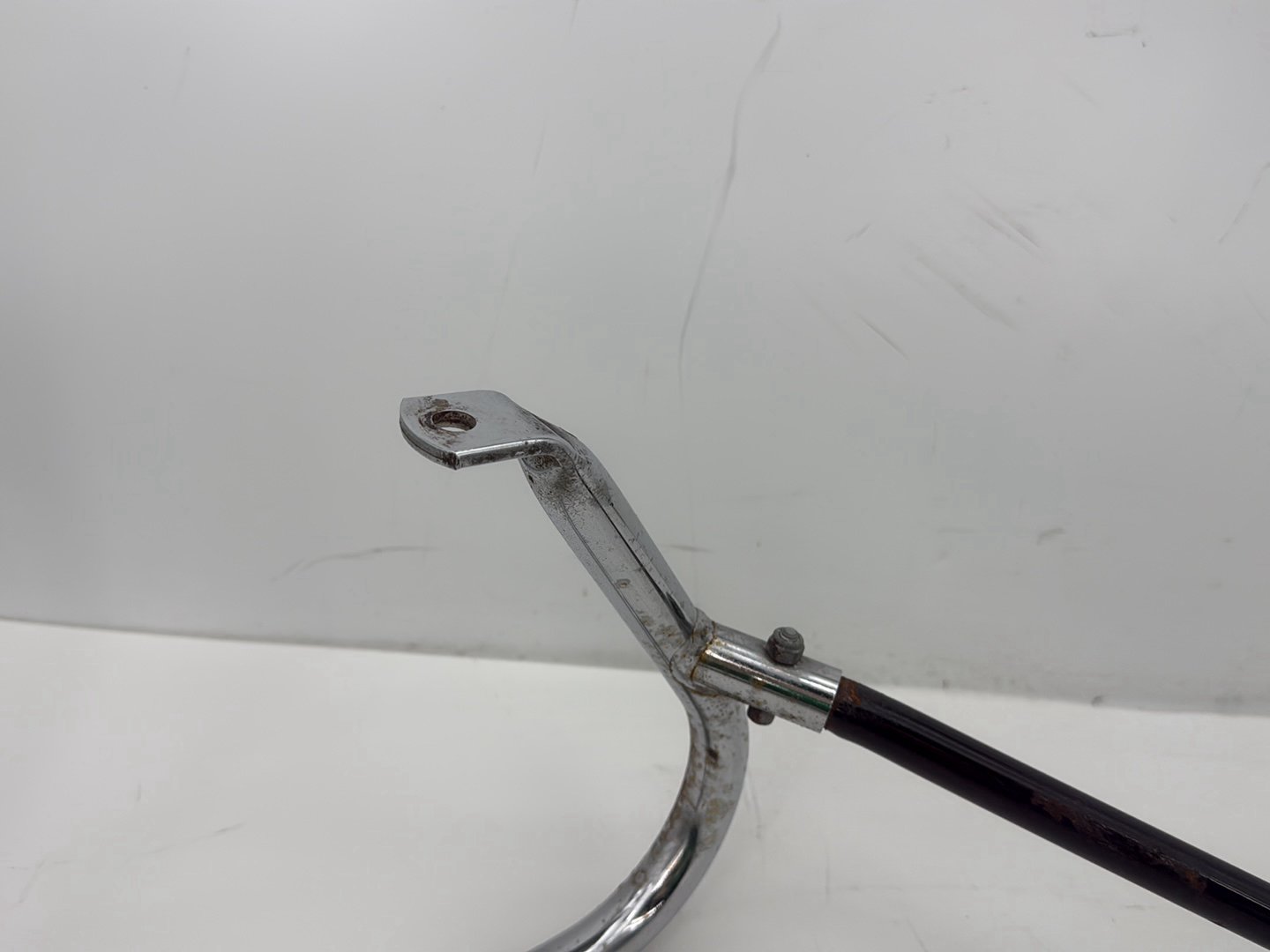 2005 Harley Touring FLHRCI Road King Classic OEM Rear Left Right Saddlebag Guard Rails Bar