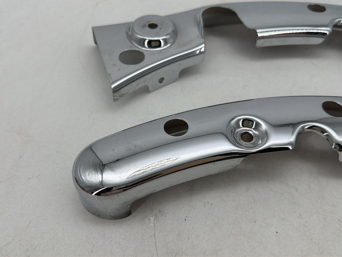 2010 Harley Street Glide Touring FLHX OEM Rear Left Right Fender Struts Bracket
