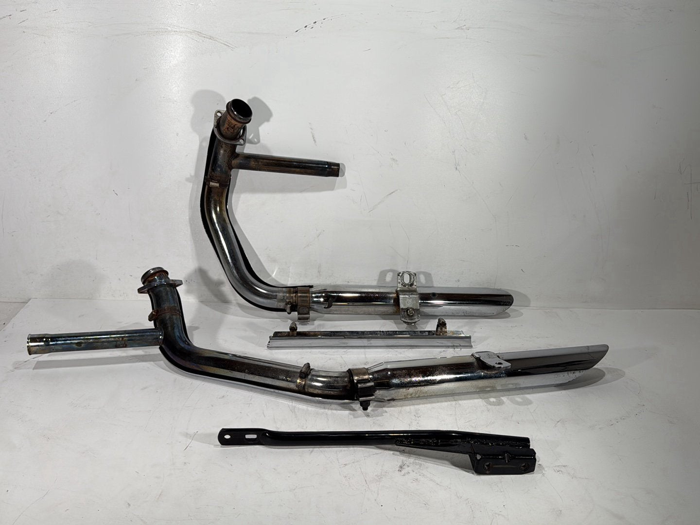 2001 Harley Sportster 88 XLH883 Exhaust Header Muffler Pipes Screamin Eagle SCRATCHED