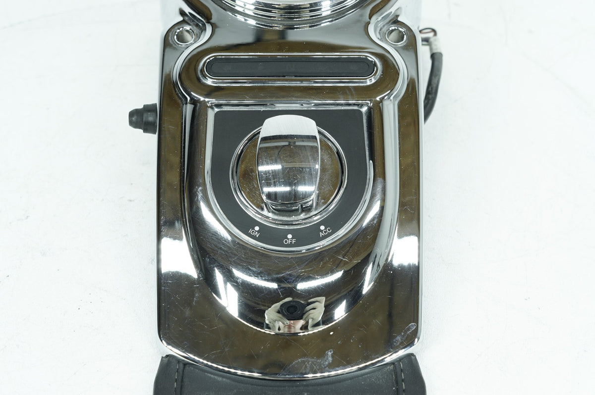 2009 Harley-Davidson Dyna Fat Bob Speedometer Console 71211-04