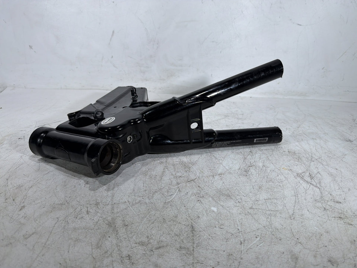 2017 Harley Dyna Street Bob FXDB OEM Upper Portion Main Frame Neck Cut Off SLVG