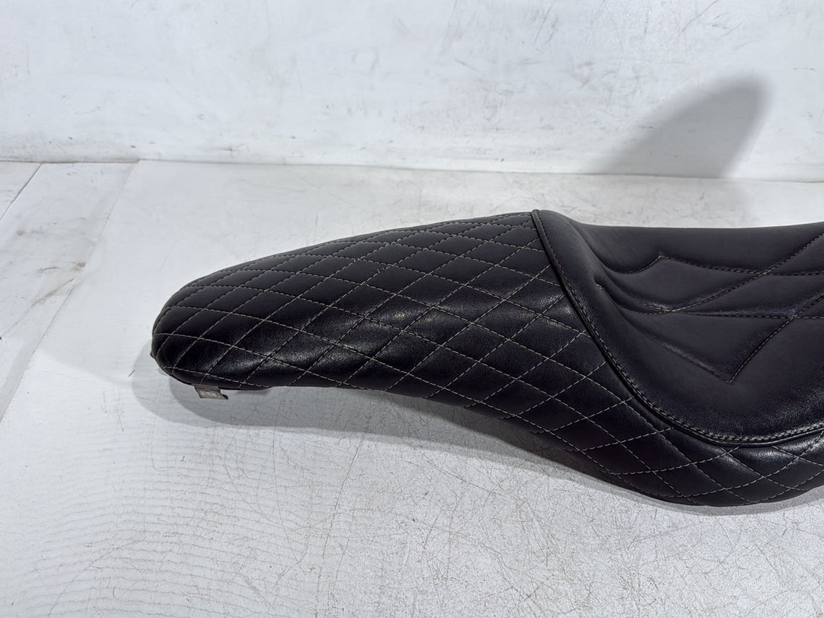 2009 Harley Dyna Street Bob FXDB OEM Passenger Rider Driver Seat Saddle