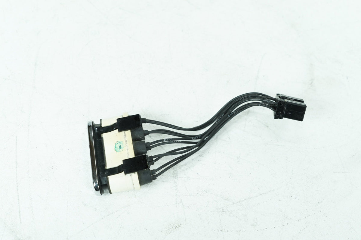 2003 Harley Touring FLHTCUI Electra Glide Ultra OEM Dash Indicator Lamp Wire Plug 68789-96A
