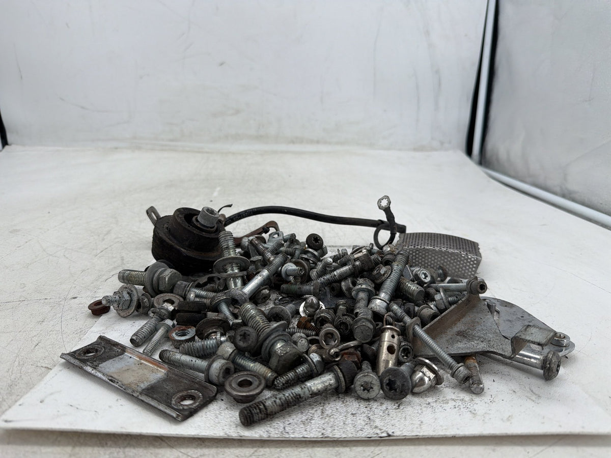 2015 Harley Electra Glide Touring Ultra OEM Hardware Bolts Nuts & Brackets