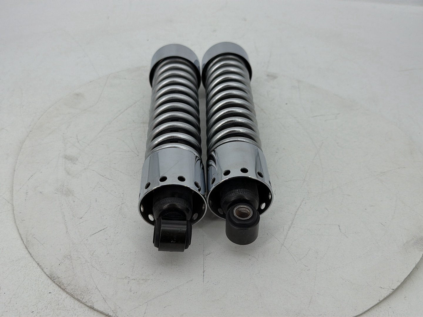 2007 - 2017 Harley-Davidson Dyna Super Glide Custom Rear Left Right Shock Absorbers 54512-90A