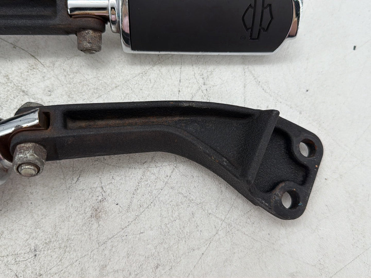 2007 Harley Dyna Street Bob FXDB OEM Passenger Left & Right Foot Pegs