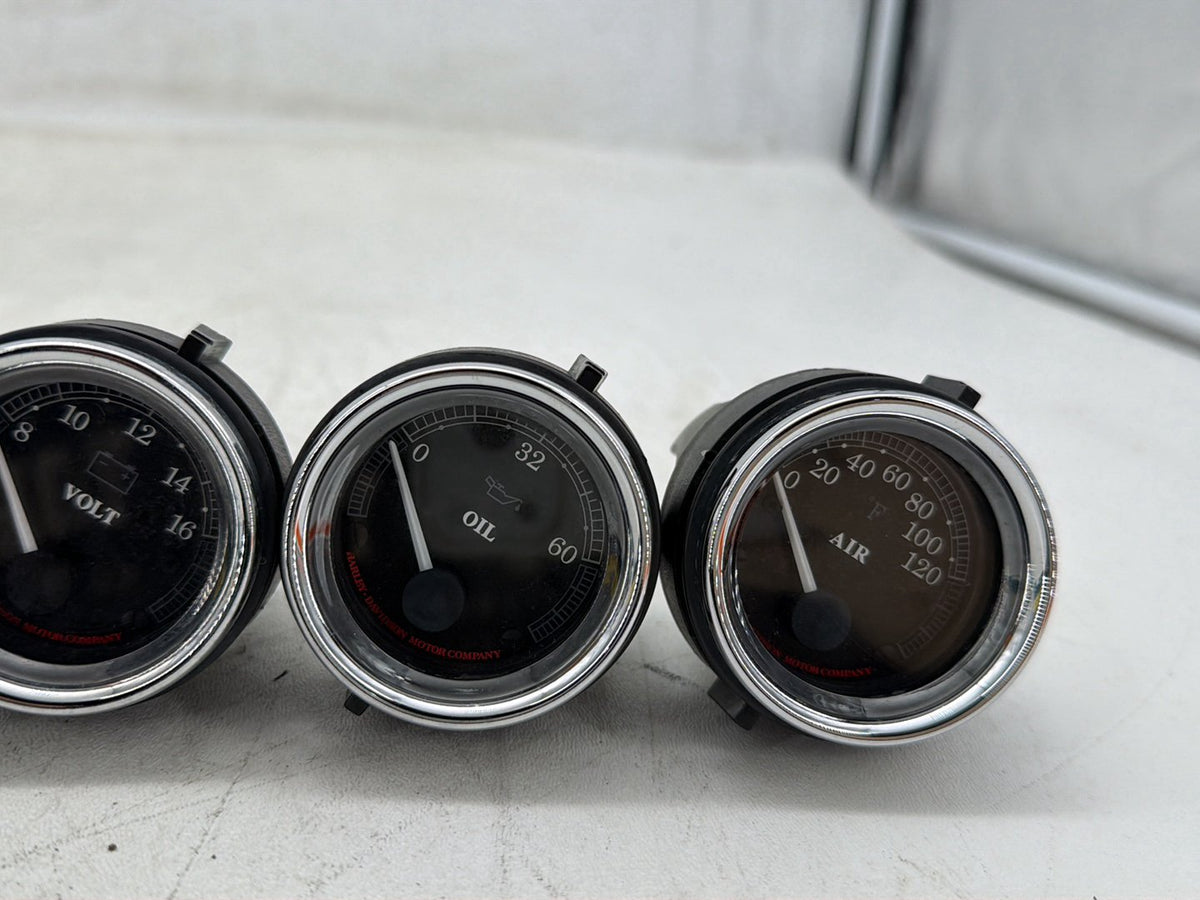 2007 Harley Electra Glide Touring OEM Air Oil Volt Fuel Tacho Speedo Gauges