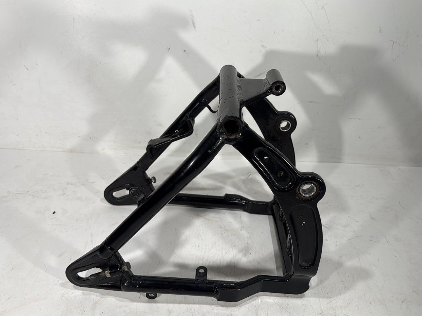 1997 Harley Softail Fat Boy FLSTF OEM Rear Fork Swingarm Swing Arm 47573-89B