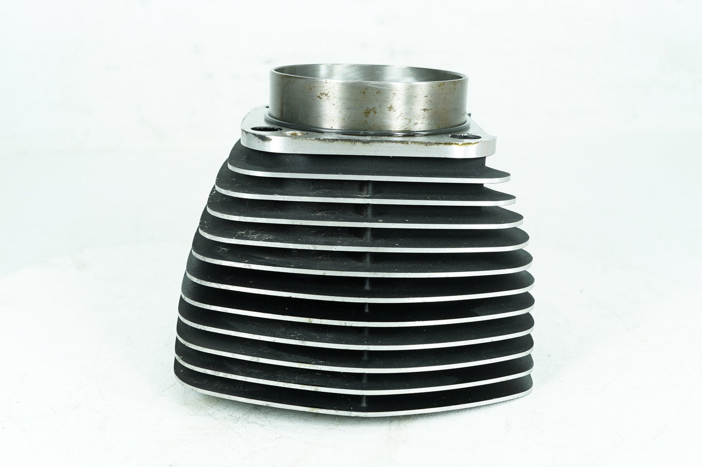 1999 - 2006 Harley-Davidson Softail Heritage Twin Cam Engine Jug 1 Cylinder Barrel  	16526-99