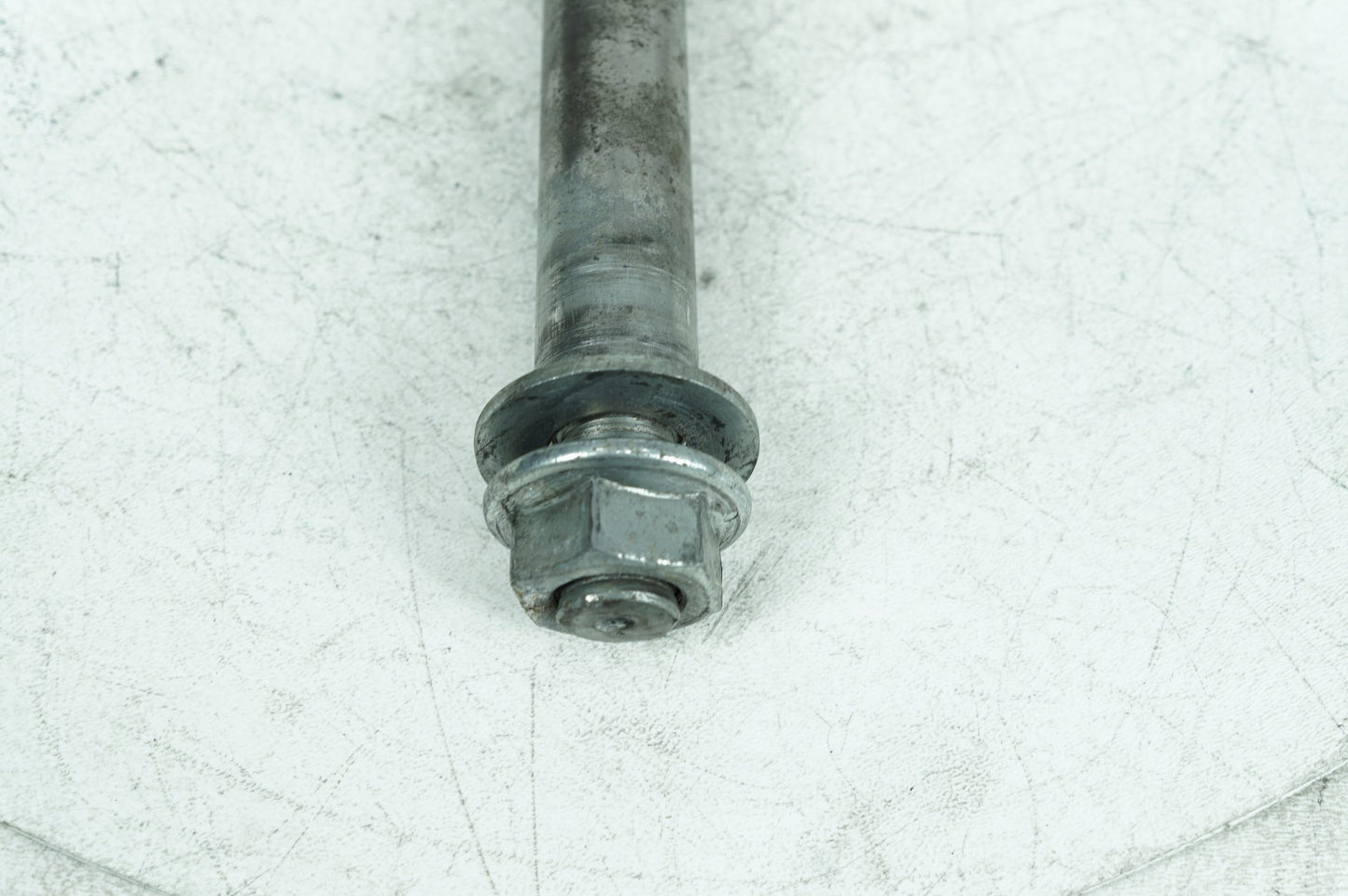 1999 - 2006 Harley-Davidson Dyna Super Glide Rear Wheel Axle Bolt Shaft  	41114-06