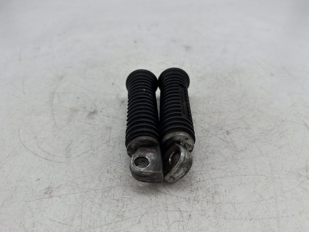 1991 Harley Sportster 883 Deluxe XLH883 OEM Left & Right Step Foot Rest Pegs