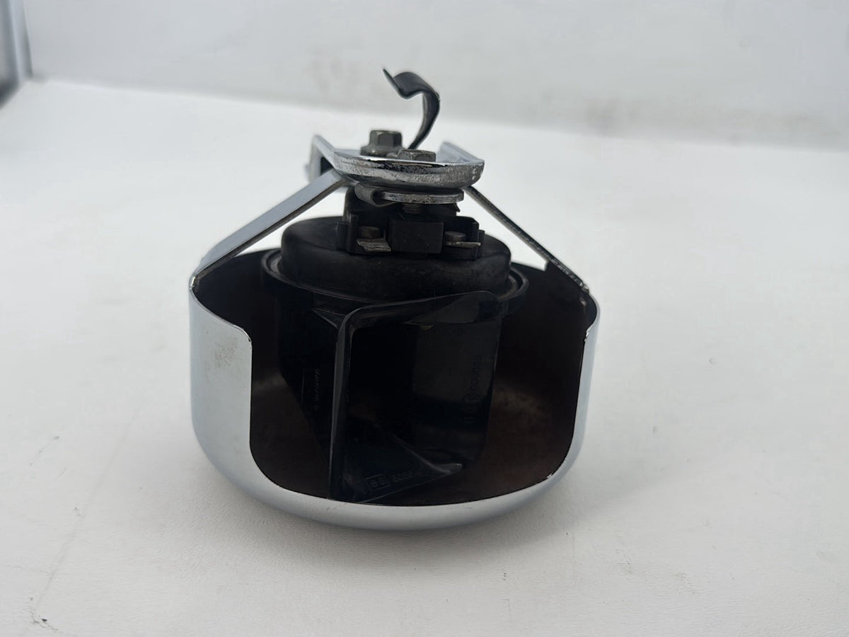 2011 Harley Road King Touring FLHRC Classic Horn Signal Klaxon Chrome Cover