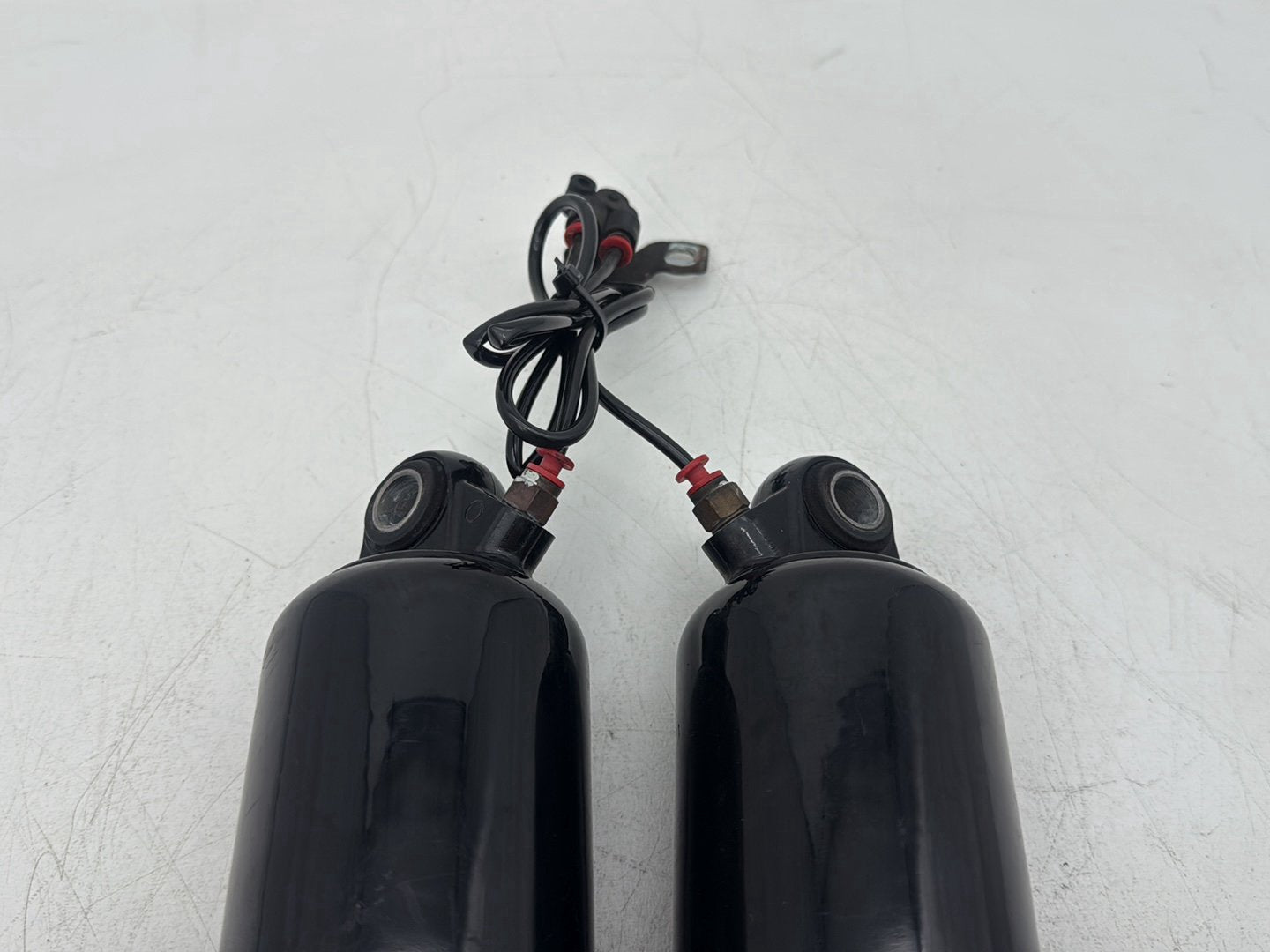 2007 Harley Touring FLHTCU Electra Glide Ultra OEM Rear Left Right Shock Absorbers