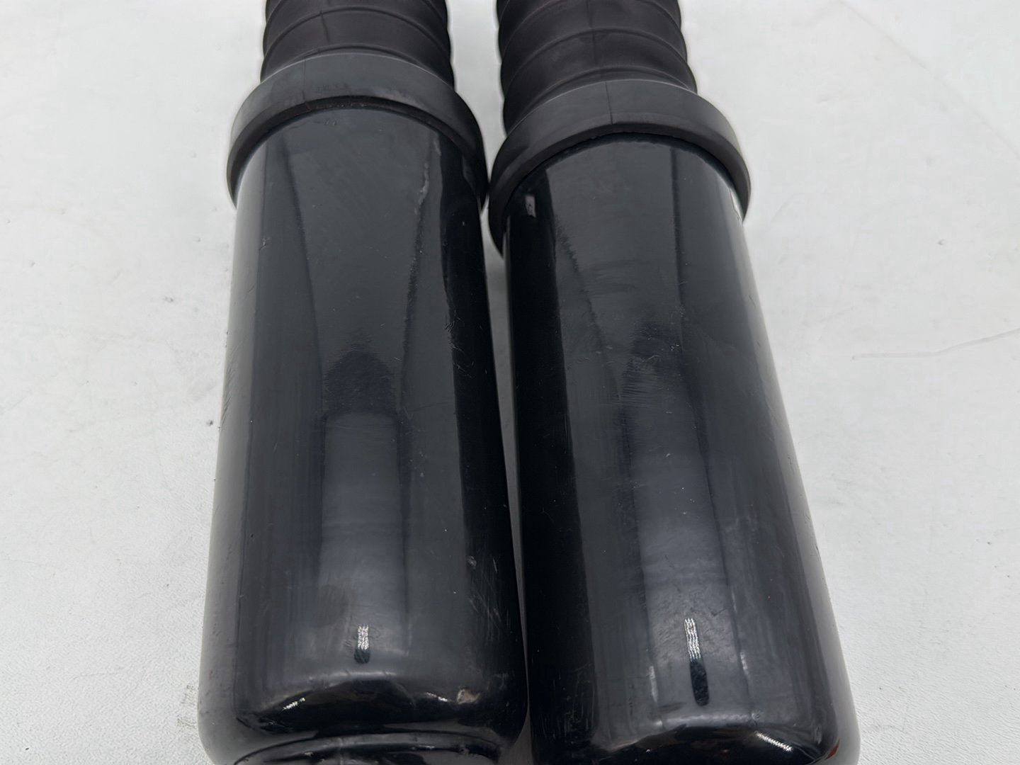 1999 - 2006 Harley-Davidson Touring Electra Glide Rear Left Right Shock Absorbers 54565-97C