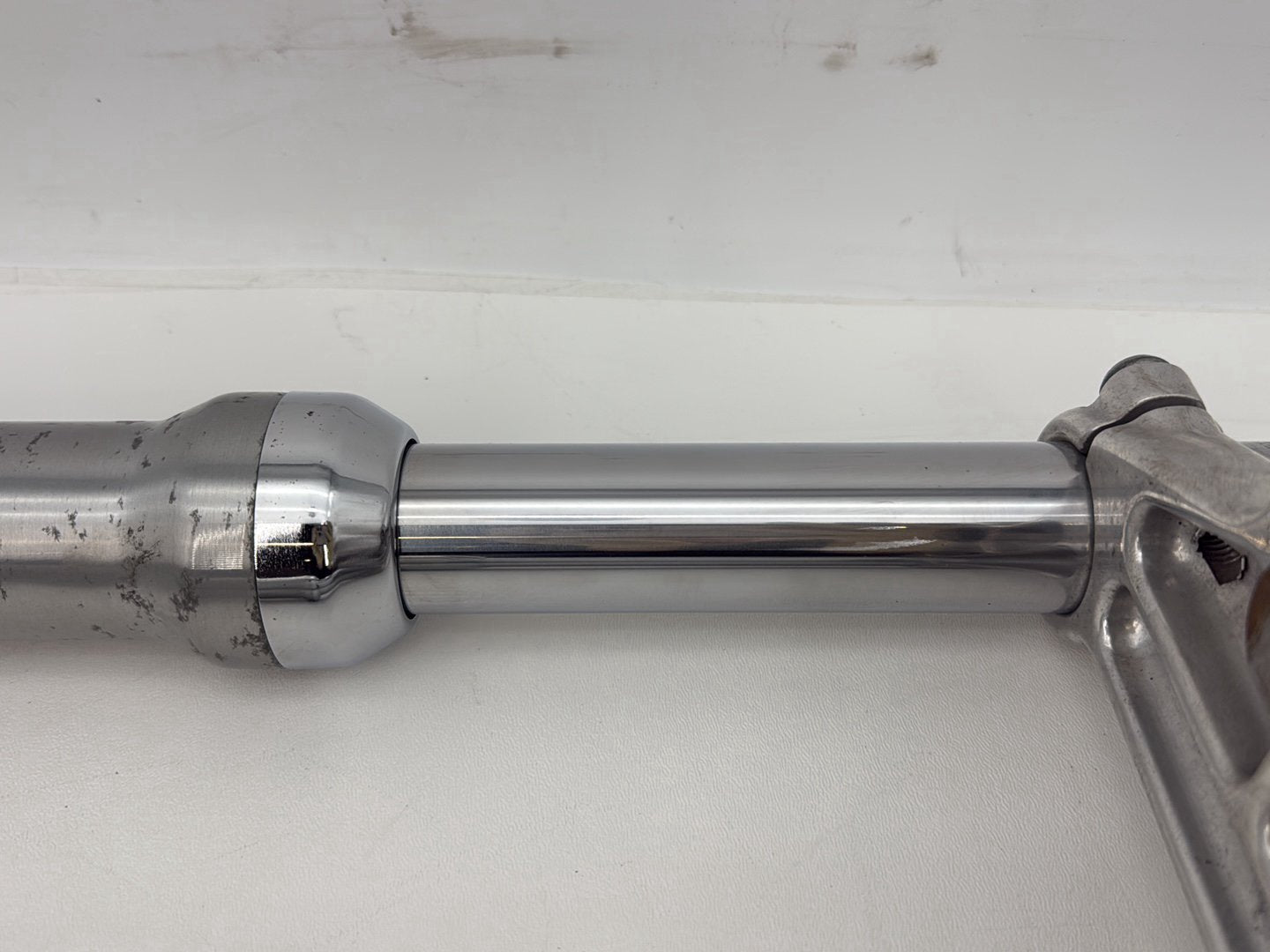 1999 - 2006 Harley-Davidson Dyna Low Rider Front Triple Tree Set & LH RH Fork Legs Sliders 45739-87