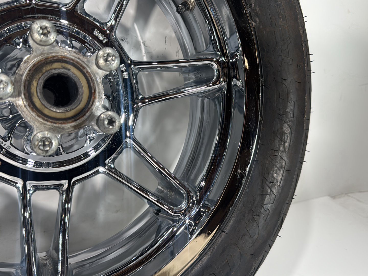 2014 Harley Electra Glide Touring CVO Screamin Eagle OEM Rear Wheel Rim Tire