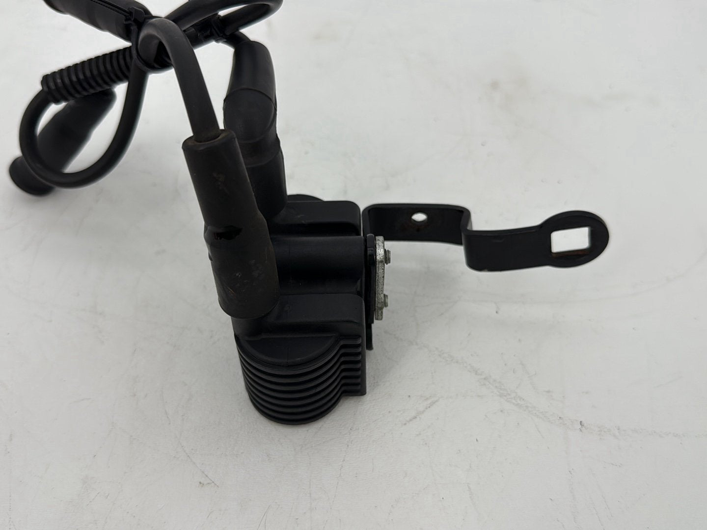2009 Harley Sportster XL1200C 1200 Custom OEM Ignition Coil Spark Plugs Cable