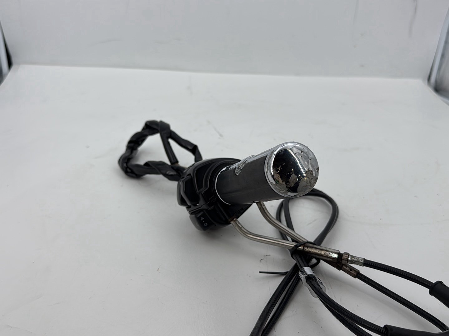 2009 Harley Sportster XL1200C 1200 Custom OEM Right Engine Start Kill Switches Controls