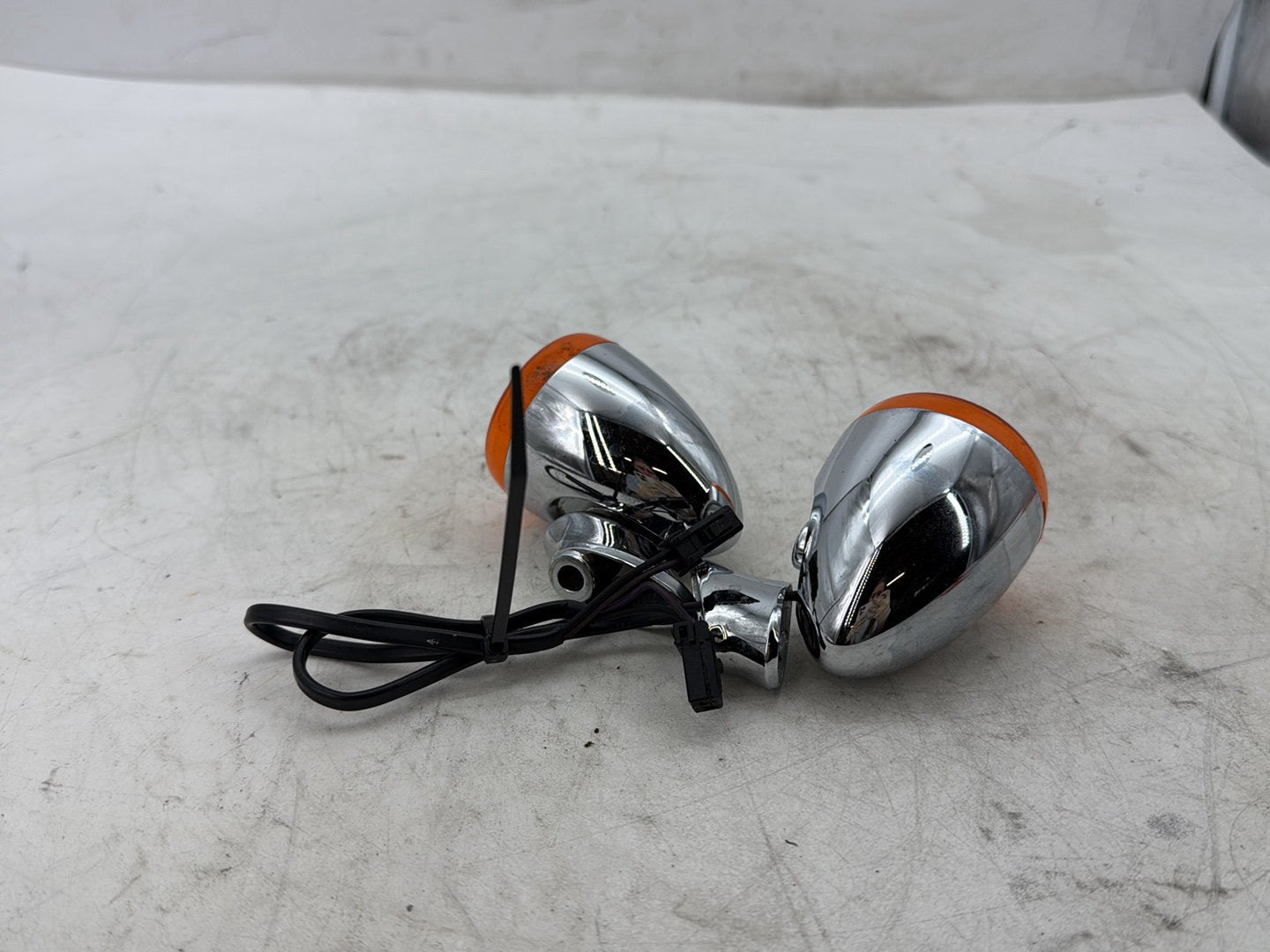 2012 Harley Dyna FXDF Fat Bob OEM Rear Left & Right Turn Signals